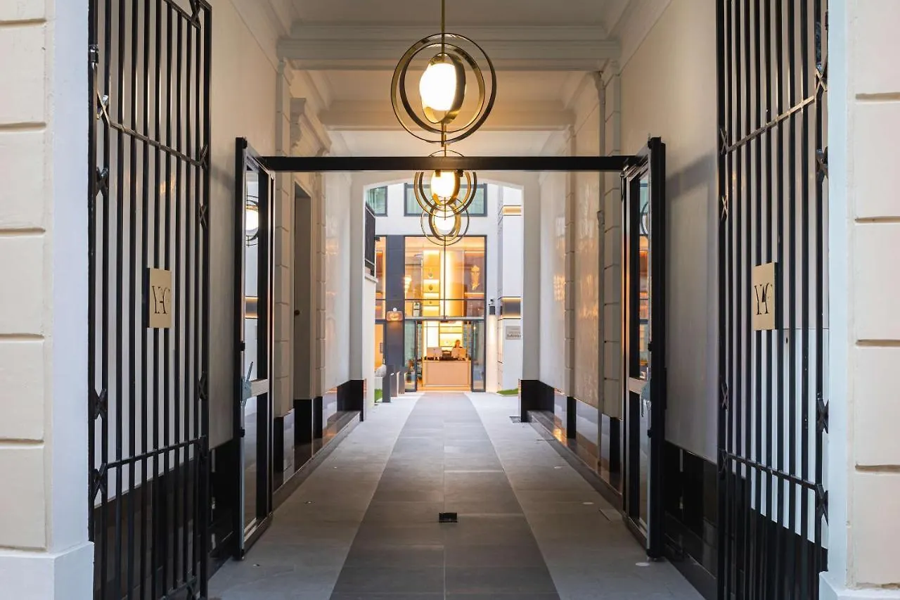 Yac Paris Clichy, A Member Of Radisson Individuals Hotel