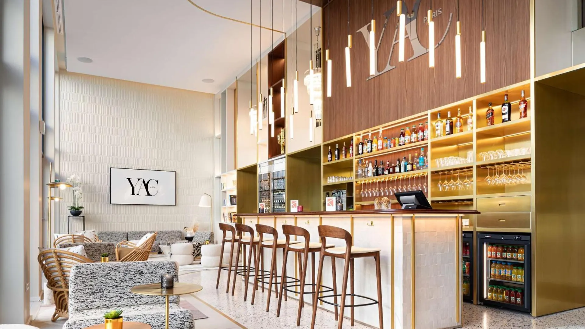 Yac Paris Clichy, A Member Of Radisson Individuals Clichy