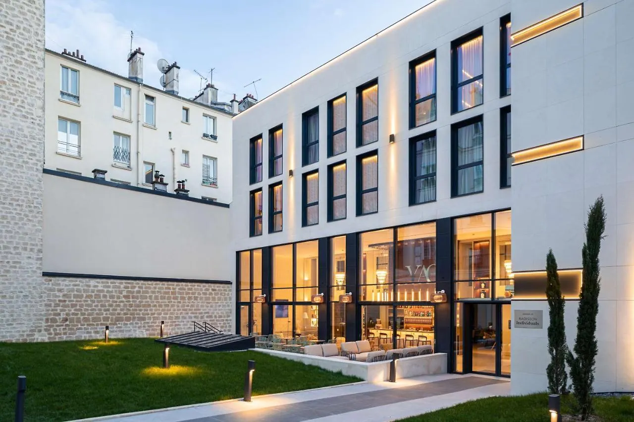 Yac Paris Clichy, A Member Of Radisson Individuals 4*