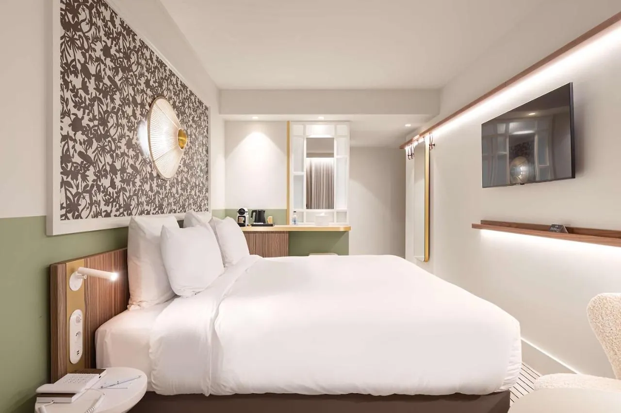 Yac Paris Clichy, A Member Of Radisson Individuals Hotel