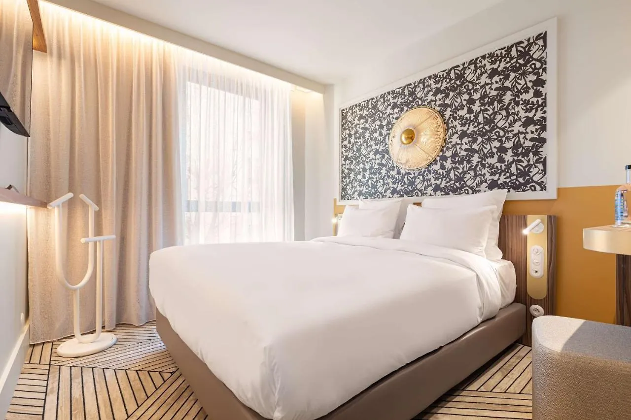 Yac Paris Clichy, A Member Of Radisson Individuals Hotel