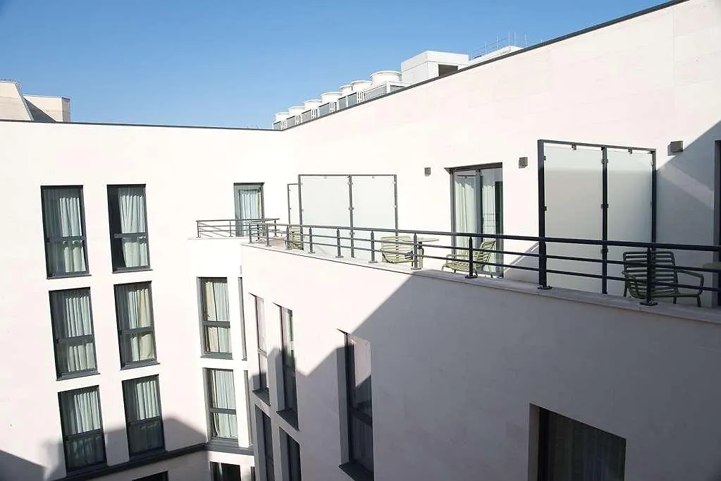 Yac Paris Clichy, A Member Of Radisson Individuals Hotel