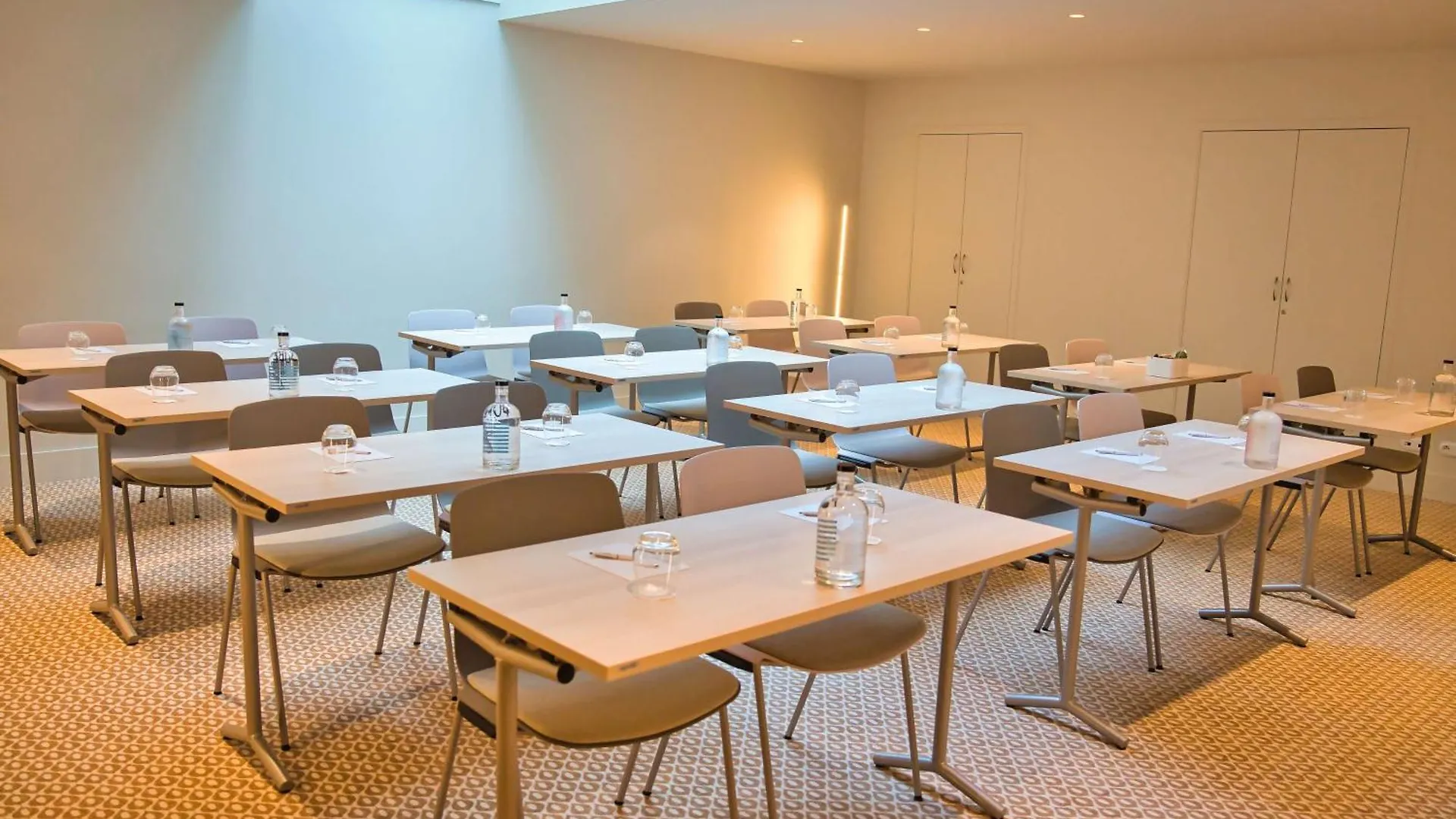 Yac Paris Clichy, A Member Of Radisson Individuals Hotel